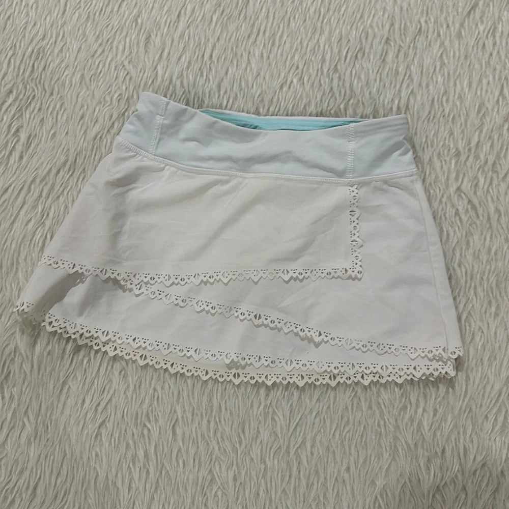 Ivivva white lace pattern skort athletic skirt size 8 - Picture 1 of 6